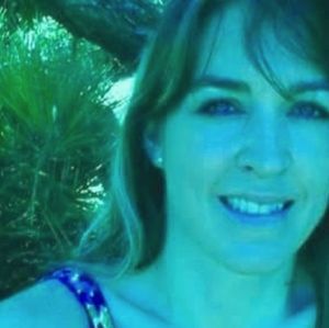 Meet your Posher, Farrah Dawn